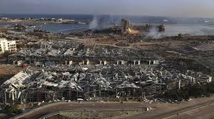 Huge explosion kills 135 and injures more than 5,000 in beirut lebanon to put unspecified number of beirut port officials under house arrest blast caused shockwave across beirut that was heard as far away as cyprus Explosion In Beirut News Und Videos Aus Dem Libanon Faz