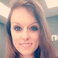 Shellie Price's Instagram, Twitter & Facebook