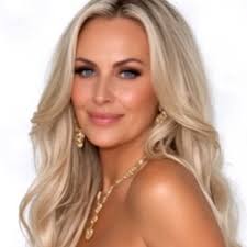 Holly Hanlon (@socialwithholly) • Instagram photos and videos