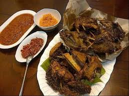 Untuk masalah cita rasa menu, cabang restoran padang sederhana juga menyuguhkan berbagai macam menu. 35 Tempat Wisata Kuliner Surabaya Yang Enak Harus Anda Coba