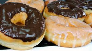 Hacer donuts en casa y que queden mejor que los comerciales tiene varios secretos:. Como Hacer Donuts Caseros Youtube