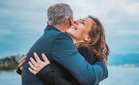 A hug is the best gift to give to your beloved and i'm sending you across one today. Hug Day 2021 Did You Know There Are Different Kinds Of Hugs Find Out Here