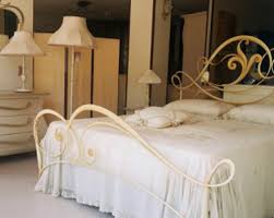 Letti matrimoniali giusti portos camera da letto catalogo | designbest ricerca Camera Giusti Portos Classico Fino Arredamenti