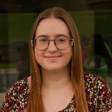 Emilia Williams's Instagram, Twitter & Facebook