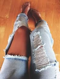 I Got Your Ripped Skinny Jeans Lying On The Floor Moda Moda Femenina Y Ropa De Calle