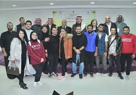 قدم المسرح الجامعي مسرحية التية ولقطه مع مخرج العمل نصار الصار وطاقم العمل وطلبة ودكاترة المعهد العالي للفنون المشرحية الكويت fashion dresses academic dress