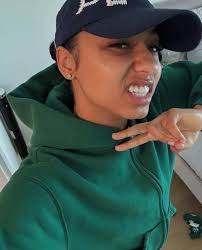 Recommendations for thriller, dark romance, and fantasy books