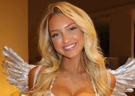 Who is Sydney Thomas? The ring girl from the fight between Mike Tyson and  Jake Paul who has captivated social media