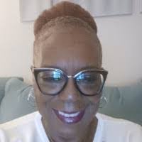 Carmen Simms's Instagram, Twitter & Facebook