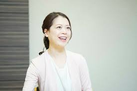 摂食障害、2度の五輪…鈴木明子36歳が語る“遅咲きのスケーターと呼ばれた現役時代”「『自分を大切にする』と『競技性』は相性が悪い」 - フィギュアスケート - Number Web - ナンバー