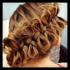 The Bow Braid Coiffure Coiffures Sophistiquees Styles De Coiffures