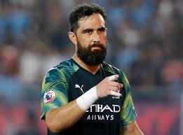 His birthday, what he did before fame, his family life, fun trivia facts, popularity rankings, and more. Claudio Bravo Wants To Stay Luis Suarez Uefa Champions League Leo Messi