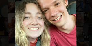 Robyn Taylor and Nathaniel Lyons's Wedding Website