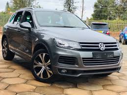 Automobile hand controls are driving aids specifically designed to give physically limited drivers the benefit of control and ease when driving a vehicle. Rabin Motors On Twitter Vw Touareg 2014 Model 3000cc Diesel Auto 8speed With Electric Leather Seats Multifunctional Steering Wheel Controls Bluetooth Reverse Camera Electronic Hand Break Panaromic Sunroof Superb Car Call Me