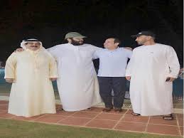 وأشارت الصحيفة، إلى أن ذلك يأتي بشكل خاص في ظل الطابع غير الرسمي للزيارة، التي احتفى بها الإعلام بصورة مبالغ فيها في البلدَين. Ø§Ù„Ø±Ø¦ÙŠØ³ ÙˆØ§Ù„Ù…Ù„Ùƒ ÙˆÙˆÙ„ÙŠ Ø§Ù„Ø¹Ù‡Ø¯ ØµÙˆØ±Ø© Ø§Ù„Ø³ÙŠØ³ÙŠ ÙˆØ¨Ù† Ø³Ù„Ù…Ø§Ù† ØªØ´Ø¹Ù„ ØªÙˆÙŠØªØ± Ù…ØµØ±Ø§ÙˆÙ‰