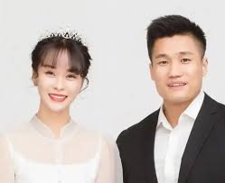 Sep 14, 2000 · housing. Olympic God Lv Xiaojun Loved His Wife For 10 Years And Married For 8 Years Very Happy Inews