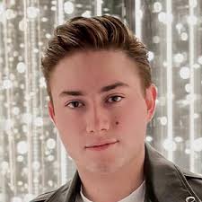 Héctor Lee (TikTok Star)