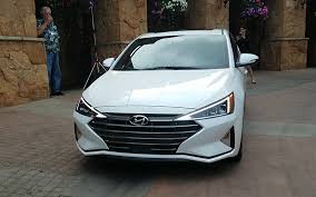 Hyundai S A New Design For The 2019 Elantra A Girls Guide To Cars