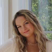 Kate Mccall's Instagram, Twitter & Facebook