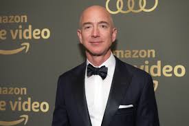 The current top bid is $2.8 million. 8 Beunruhigende Fakten Uber Jeff Bezos Und Amazon Die Sie Noch Nicht Kannten Gq Germany