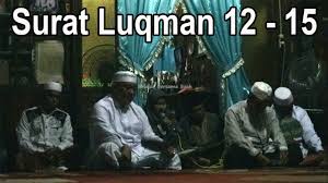 Waqaloo quloobuna fee akinnatin mimma tadaaoona ilayhi wafee athanina waqrun wamin baynina wabaynika hijabun faiaamal innana aaamiloona Tilawah Acara Marhabah Surat Luqman 12 15 Arab Latin Terjemahan Youtube