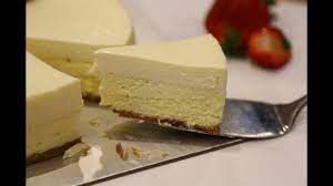 Use foil handles to lift cheesecake from pan before cutting to serve. Danielfooddiary Philadelphia New York Style Sour Cream Cheesecake Recipe Youtube