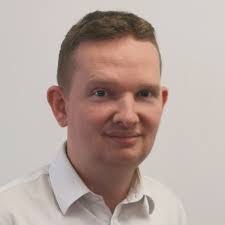 Maxine Spooner's Instagram, Twitter & Facebook