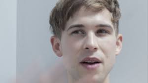 Throughout the first two seasons of 13 reasons why, it's fair to say ryan shaver (played by tommy dorfman) had become a favourite character among netflix viewers. Tommy Dorfman Is The Unapologetically Queer Actor From 13 Reasons Why I D