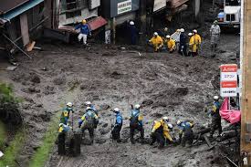 熱海市伊豆山小杉造園付近で崩落gran deslizamiento de tierra en japón#japan #atamicity #landslide#japan#shizuoka#atami#izusanatami is a seaside city on japan's izu peninsula,. S1m0flujbm2xqm