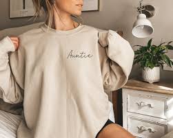 Auntie Sweatshirt, Gifts for Aunt, New Auntie Gift, Birthday Gift for Aunt,  New Aunt Gifts, Auntie Est Gift, New Aunty Gift,