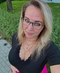 Memories of Melia Jaecques Cate and Mary Lee Harlan-Newberry in June 1977