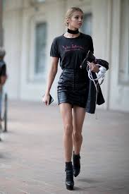 Effortlessly Cool Model Off Duty Looks To Try This Weekend Fashion Fashion Week Milan Fashion Week