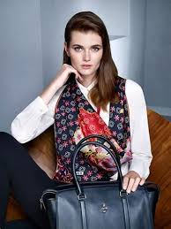 Aker Esarp Tesettur Giyim Esarp Canta Modelleri Aker Armine Kayra Tesett Gunluk Tesettur Modasi Moda Stilleri Giyim Esarp