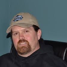 Robert Beyette's Instagram, Twitter & Facebook