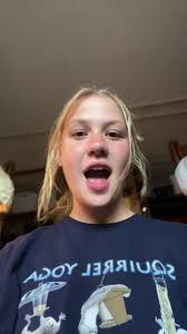 julia larson (@jjuulliiaalarsonnn)