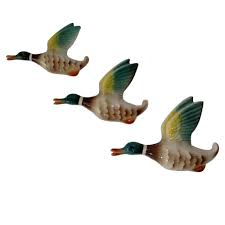 Retropolitan Just Sold Vintage Wall Hanging Ceramic Flying Ducks Vintage Walls Duck Wall Hanging