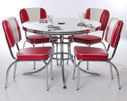 Modern retro style dining room for everyone. Retro Kitchen Table And Chairs You Ll Love In 2021 Visualhunt