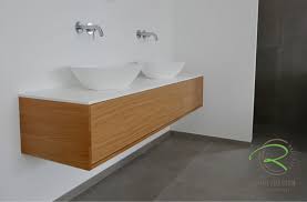 Das sorgfältig ausgesuchte massivholz stammt aus kontrollierter forstwirtschaft im benachbarten polen. Waschtischunterschrank Holz Schreinerei Holzdesign Rapp Geisingen