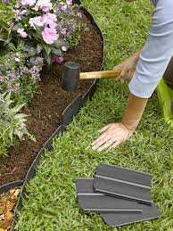 No Dig Garden Edging Easyflex Landscaping Edging Free Shipping Edgings Mulches Gardeners In 2021 Plastic Landscape Edging Plastic Lawn Edging Garden Edging