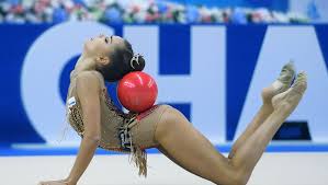 У девочки есть две сестры: Dina Averina Lidiruet V Kvalifikacii Chempionata Mira V Baku Gazeta Ru