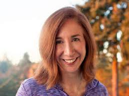 Former Largo resident writes for the dogs