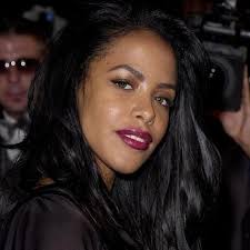 Born july 12, 1971 in fort worth, texas, usa gina was a production manager for blackground records. Aaliyah Haughton Height Facts Biography Models Height
