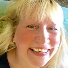 thechrisbarron⁩ Happy Caturday. Hoth waiting for his present under the tree.