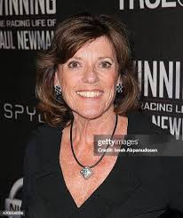 3,563 Lynn James Photos & High Res Pictures