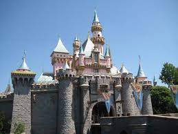 Wdworld Traveler The P2b Guide To Walt Disney World Disneyland Vs Disney World Walt Disney World Disneyland Disney World