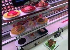 Walau bagaimanapun, masih banyak usahawan yang cuba bersaing dengan menawarkan alternatif yang hebat kepada pertubuhan pemotong cookie. Kepelikan Orang Jepun Edisi Restoran Sushi Bergerak Live Japan Jepun Travel Dan Pelancongan Dan Panduan Pengalaman