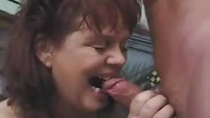 Non voleva che la bambina (raccọgliere) i fiori. Grasso Vecchio Peloso Tubi Scopa Con Vecchio Segreto Video Porno Gratis Donne Troie Video