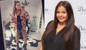 There were mixed reactions coming from scarlett's followers and fans after she posted her photos. Scarlett Moffatt Shows Off Three Stone Weight Loss In Denim Hot Pants