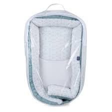A good baby bathtub will help keep your baby safe and secure during bath time, while also making cleaning easier and more effective. Chicco Mummy Pod Baby Nest Panda Kidsroom De