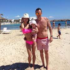 L'ex ballerina di amici era salita sul trono nel 2017 accolta ancora. Amici Di Maria De Filippi E Giunto Al Capolinea Il Matrimonio Tra Sabrina Ghio E Federico Manzolli Isa E Chia